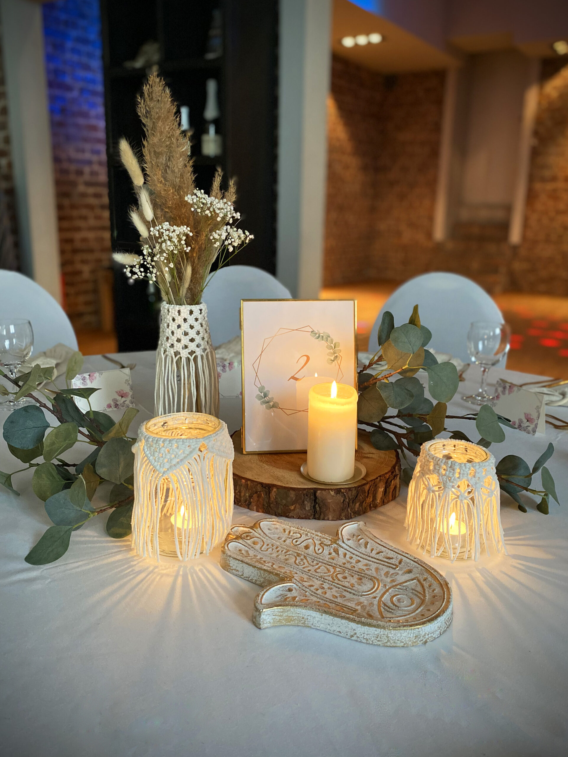 Dekoidee_gold_runderTisch_Makramee_CenterPiece Dekoidee_gold_runderTisch_Makramee_CenterPiece